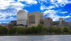 哈佛大学医学院附属麻省眼耳医院（眼耳科全美第一）